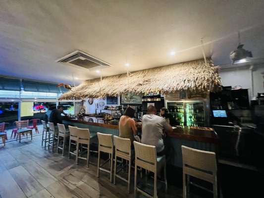 Calypso | Restaurant & Raw Bar by null