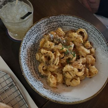 Von's 1000Spirits - Original Mac and 4 Cheeses - New American Near Me - Seattle, Washington Von's 1000Spirits - Original Mac and 4 Cheeses - New American Near Me - Seattle, Washington