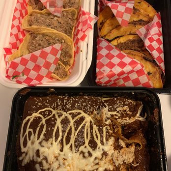 Comal Y Canela - Mexican Near Me - North York, Ontario