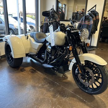 Chicago Harley-Davidson - Tricycle - Motorcycle Dealers Near Me - Villa Park, Illinois