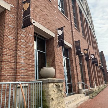 Apropoe's - Outside area along the water - New American Near Me - Baltimore, Maryland