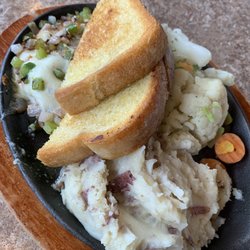 Grazer's Burgers & Beer - Country Smothered Chicken
