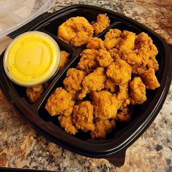 Pechanga Fried Chicken - Popcorn Chicken, comes w 1 side and a biscuit. A bit on the SALTY side. - Fast Food Near Me - Temecula, California Pechanga Fried Chicken - Popcorn Chicken, comes w 1 side and a biscuit. A bit on the SALTY side. - Fast Food Near Me - Temecula, California