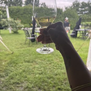 Del Vino Vineyards - Wine Tasting Room Near Me - Northport, New York Del Vino Vineyards - Wine Tasting Room Near Me - Northport, New York