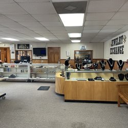 Don's Pawn & Guns - Inside