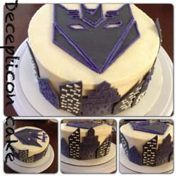 Tartistry - Vanilla cake with vanilla buttercream decepticon theme