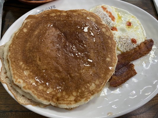 George's Cafe by null