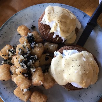 Countryside Cafe - Crab cake Benedict with furikake (seaweed & garlic) tots - Breakfast & Brunch Near Me - Waianae, Hawaii Countryside Cafe - Crab cake Benedict with furikake (seaweed & garlic) tots - Breakfast & Brunch Near Me - Waianae, Hawaii