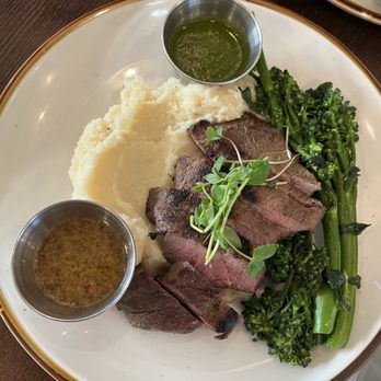 Kitchen Eighty-Eight - Tritip with dipping sauce, broccoli, mashed potatoes - Food Trucks Near Me
