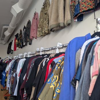 Chromatic - Used, Vintage & Consignment Near Me - Minneapolis, Minnesota