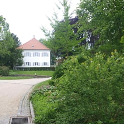 Hofgarten mit Tiergehege - Herzogschlösschen von 1782