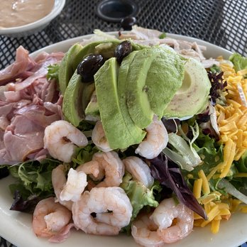 Francisco’s Country Kitchen - Chef's Salad with shrimp and acocado - Breakfast & Brunch Near Me - Arroyo Grande, California
