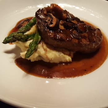 Seasons 52 - New American Near Me - Mclean, Virginia