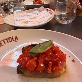 Signora Bettola - bruschetta - Napoletana Near Me - Naples, NA