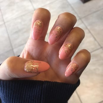 Levue Nails & Spa - Reverse glitter ombré! - Nail Salons Near Me - Bellevue, Washington Levue Nails & Spa - Reverse glitter ombré! - Nail Salons Near Me - Bellevue, Washington