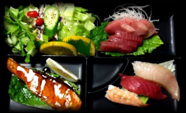 Sushi Yusho by null