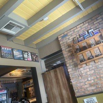 Bayside Gourmet - 80s ambiance - Italian Near Me - Islamorada, Florida Bayside Gourmet - 80s ambiance - Italian Near Me - Islamorada, Florida