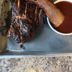 Hickory River Smokehouse - Urbana