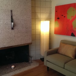 Lotus Acupuncture and Chinese Medicine Clinic - Waiting area
