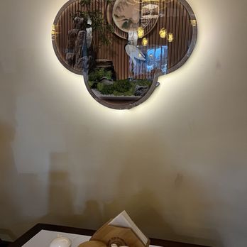 One More Bite Dumpling House - Decor inside booth seating - Shanghainese Near Me - Chino, California One More Bite Dumpling House - Decor inside booth seating - Shanghainese Near Me - Chino, California