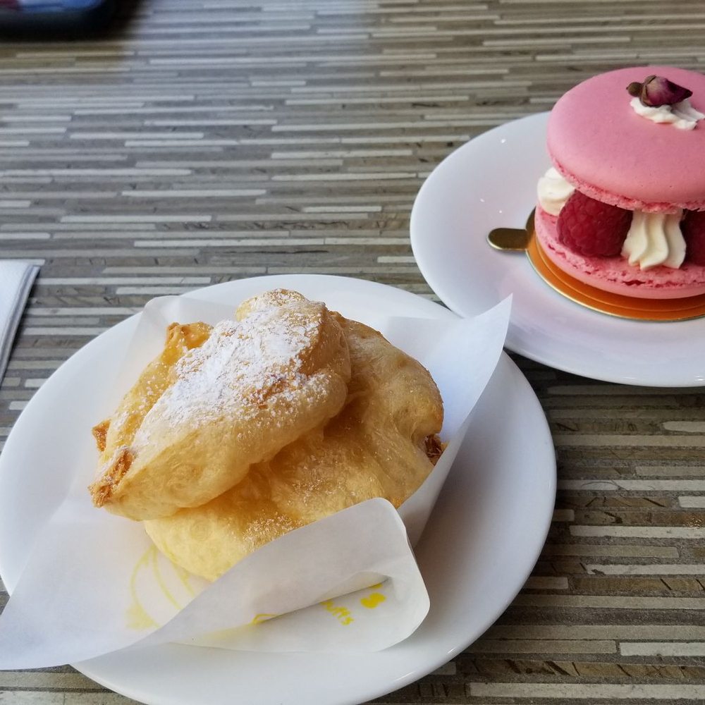 Beard Papa's - - Original Cream Puff - Ispahan (rose-lychee-rasberry macaron) - Desserts Near Me - Richmond, British Columbia