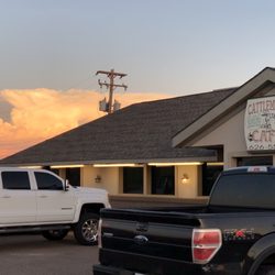 Cattleman's Cafe II - Roadside view