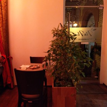 NaNa - Eingangsbereich von innen - Sushi Bars Near Me - Frankfurt, HE NaNa - Eingangsbereich von innen - Sushi Bars Near Me - Frankfurt, HE