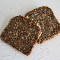 Hoffmann - Viele, viele Körnchen. schmeckt sehr gut, ist ganz neu beim Hoffmann.