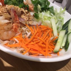 Ph By Pho Hung Vietnamese Kitchen - Grilled prawn Vietnamese salad