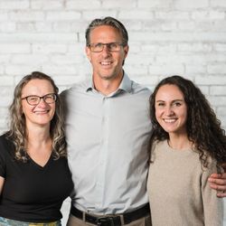 Hälsa Chiropractic - Doreen, Dr. Tomas and Dr. Corrina