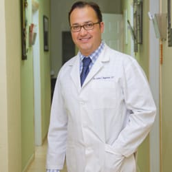 Universal Rehab Center - Dr. Julio C. Regalado, D.C.