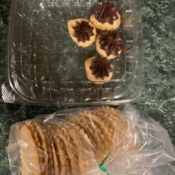 Simons Bakery - Chocolate tops, the perfect size, and sugar cookies. What else can you possibly want?