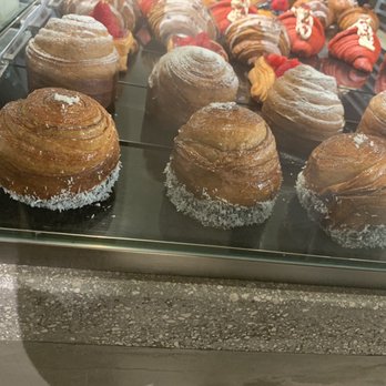 Bachour - Bakeries Near Me - Coral Gables, Florida