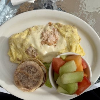 Fat Cats Cafe - da Seafood Omelet, sub fruit, english muffin - Seafood Near Me - Avila Beach, California Fat Cats Cafe - da Seafood Omelet, sub fruit, english muffin - Seafood Near Me - Avila Beach, California