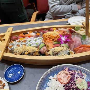 Kusshi - Sushi Kusshi Roll Boat - Sushi Bars Near Me - Reston, Virginia Kusshi - Sushi Kusshi Roll Boat - Sushi Bars Near Me - Reston, Virginia