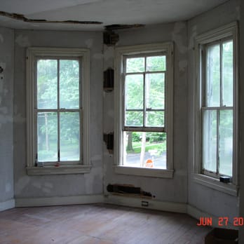 Pond's Custom House Painting - Walls before in a old Colonial Home - Painters Near Me - Lumberton, New Jersey Pond's Custom House Painting - Walls before in a old Colonial Home - Painters Near Me - Lumberton, New Jersey