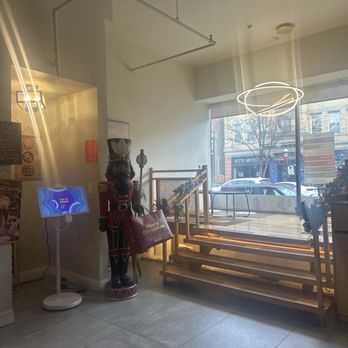 Akihi - Inside - Bubble Tea Near Me - Metuchen, New Jersey