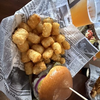 Shore House Tavern - Burger and tots - Bars Near Me - Sandusky, Ohio Shore House Tavern - Burger and tots - Bars Near Me - Sandusky, Ohio