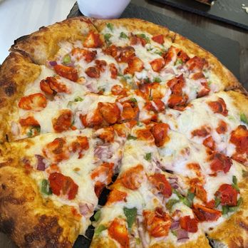 Parivaar Pub - Chicken Tikka Pizza - Indian Near Me - Buffalo, New York