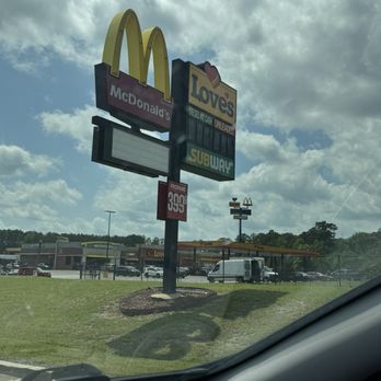 Love's Travel Stop - Gas Stations Near Me - Moody, Alabama
