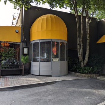 Murphy's - Entrance to Murphy's, Atlanta - American Near Me - Atlanta, Georgia