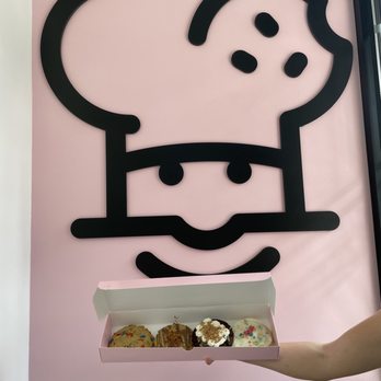 Crumbl - Wicker Park - Bakeries Near Me - Chicago, Illinois Crumbl - Wicker Park - Bakeries Near Me - Chicago, Illinois