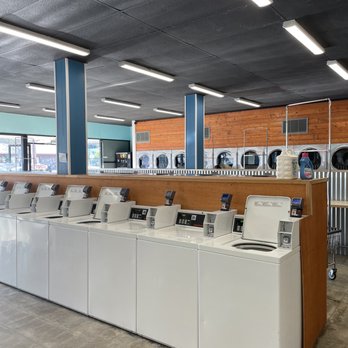 Launderland - Very clean and lots of space! - Laundromat Near Me - San Diego, California Launderland - Very clean and lots of space! - Laundromat Near Me - San Diego, California