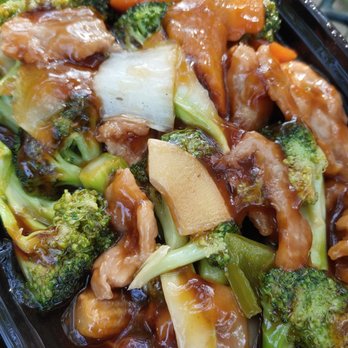 Peking House - Chicken and mixed vegetables - Chinese Near Me - Amelia, Ohio Peking House - Chicken and mixed vegetables - Chinese Near Me - Amelia, Ohio