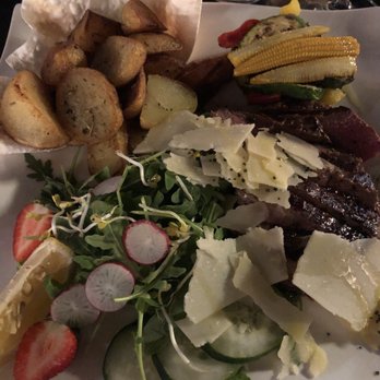 Pizzeria Hellweger's - Tagliata vom Rind - Italian Near Me - Merano, BZ