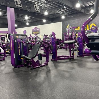Planet Fitness - I like it when it isn't so packed - Gyms Near Me - Tulare, California Planet Fitness - I like it when it isn't so packed - Gyms Near Me - Tulare, California