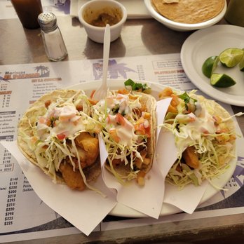 El Palmar - Perfect fish tacos are HUGE. 2 pcs fried fish, mayo cream sauce, cabbage,  pico de gallo and I added spicy avocado salsa and Chipotle salsa - Seafood Near Me - Tijuana, BCN