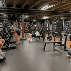 QNTM Fit Life - Huge Weights area