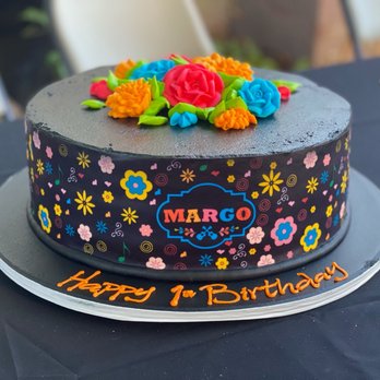 Torrance Bakery - Photo transfer cake with custom design artwork - Bakeries Near Me - Gardena, California Torrance Bakery - Photo transfer cake with custom design artwork - Bakeries Near Me - Gardena, California