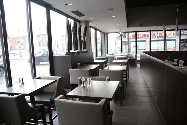 Rôtisserie St-Hubert by null